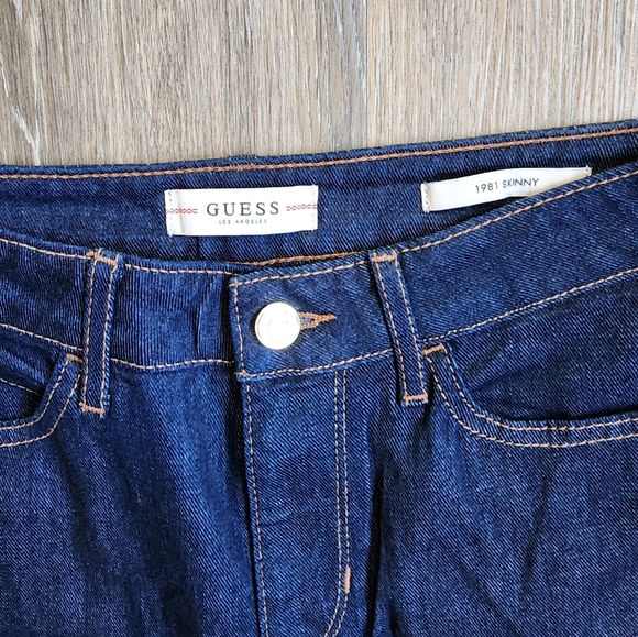 NWT GUESS JEANS - Picture 2 of 13